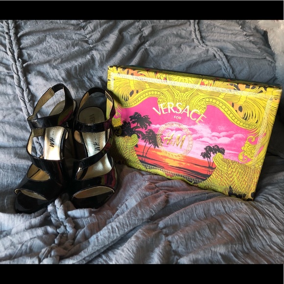 Versace for H & M black patent velvet heels - Picture 2 of 8